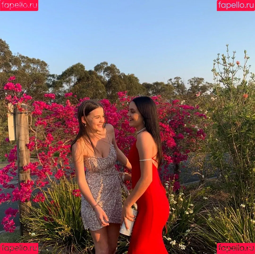 Grace Laura Onlyfans Photo Gallery 