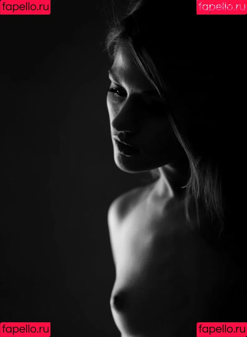 Pelagea ASMR Onlyfans Photo Gallery 
