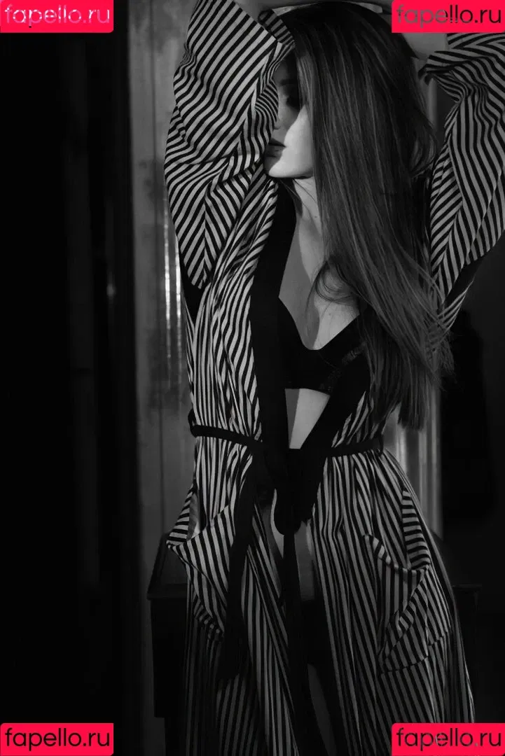 Pelagea ASMR Onlyfans Photo Gallery 