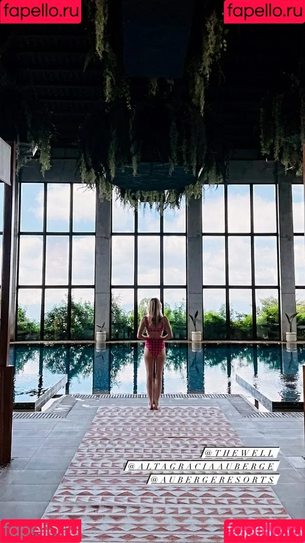 Emma Roberts Onlyfans Photo Gallery 