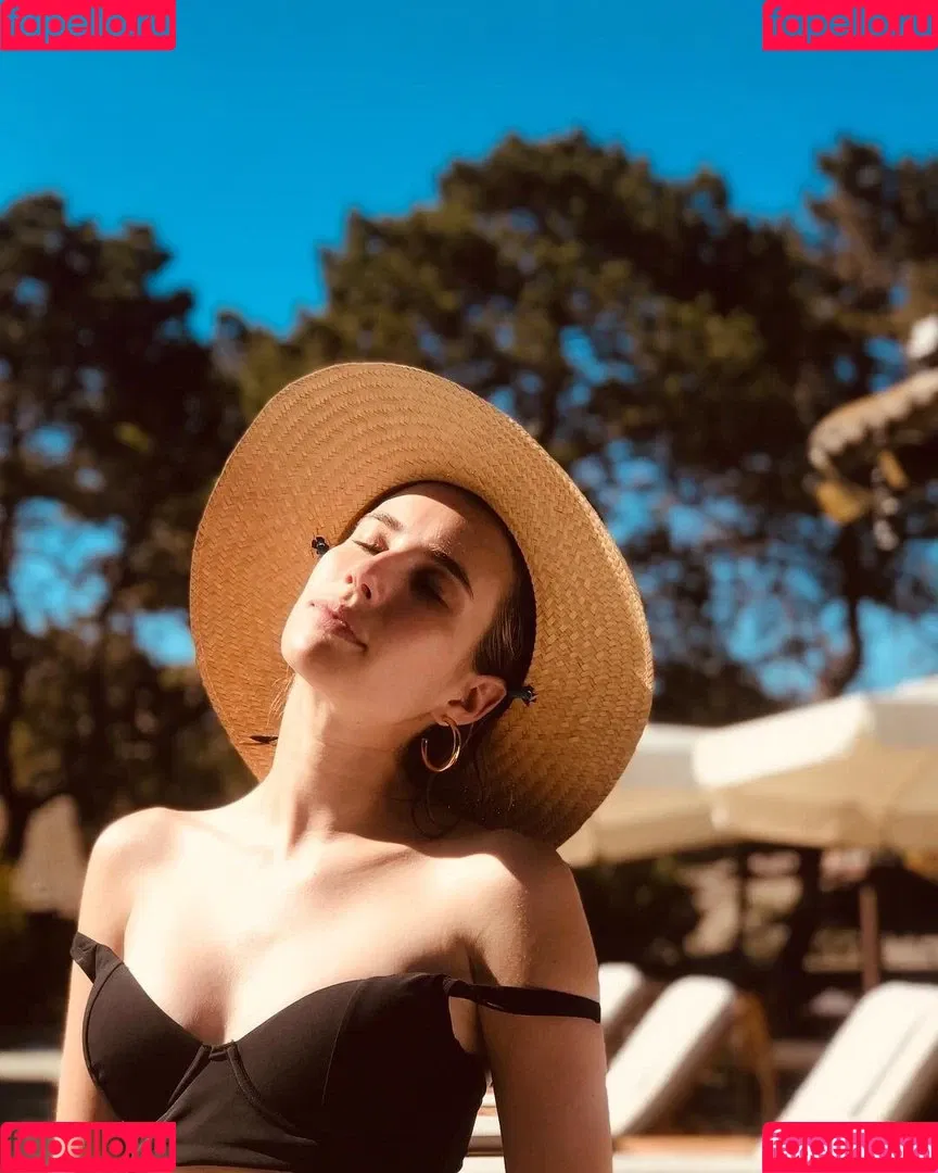 Emma Roberts Onlyfans Photo Gallery 