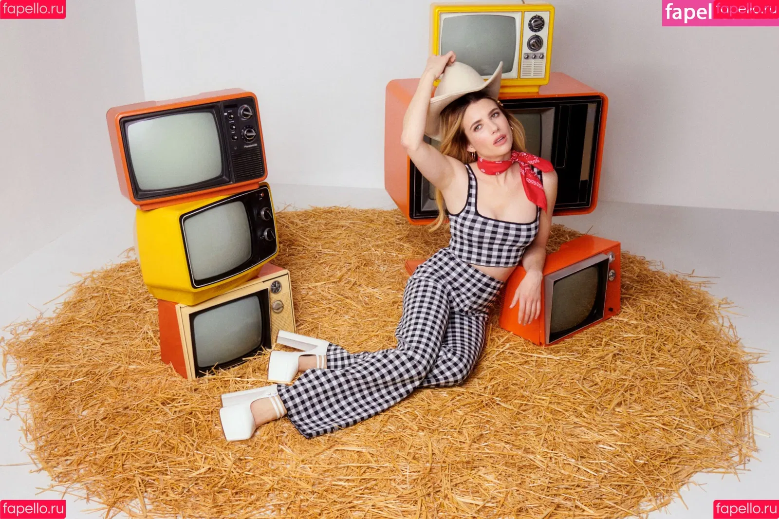 Emma Roberts Onlyfans Photo Gallery 