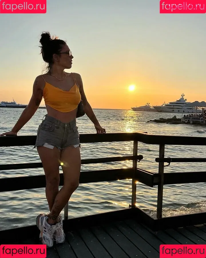 Lorena Castell Onlyfans Photo Gallery 