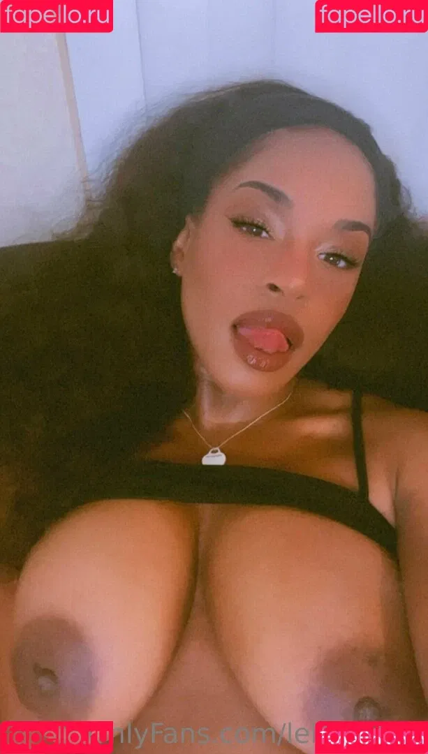leilablake Onlyfans Photo Gallery 