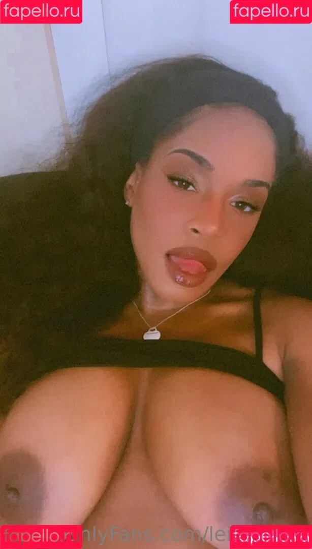 leilablake Onlyfans Photo Gallery 