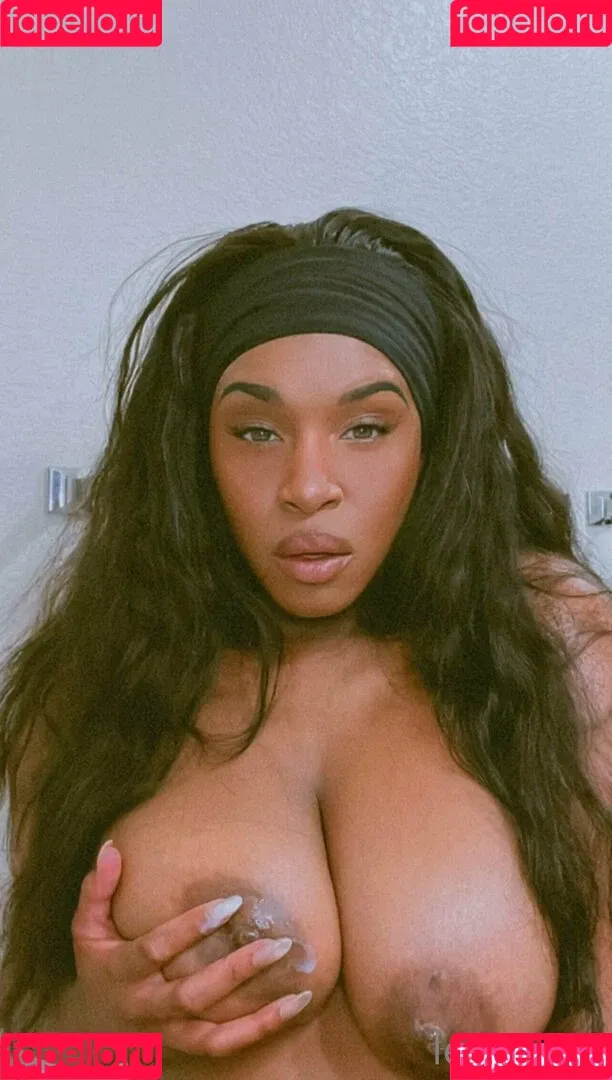 leilablake Onlyfans Photo Gallery 