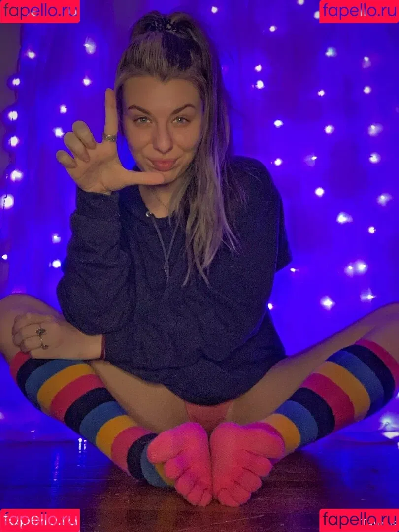 tastytaurustoes Onlyfans Photo Gallery 