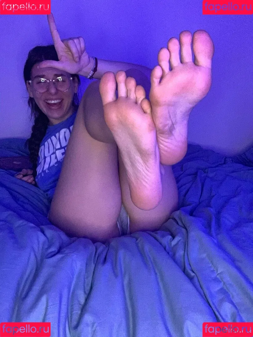 tastytaurustoes Onlyfans Photo Gallery 