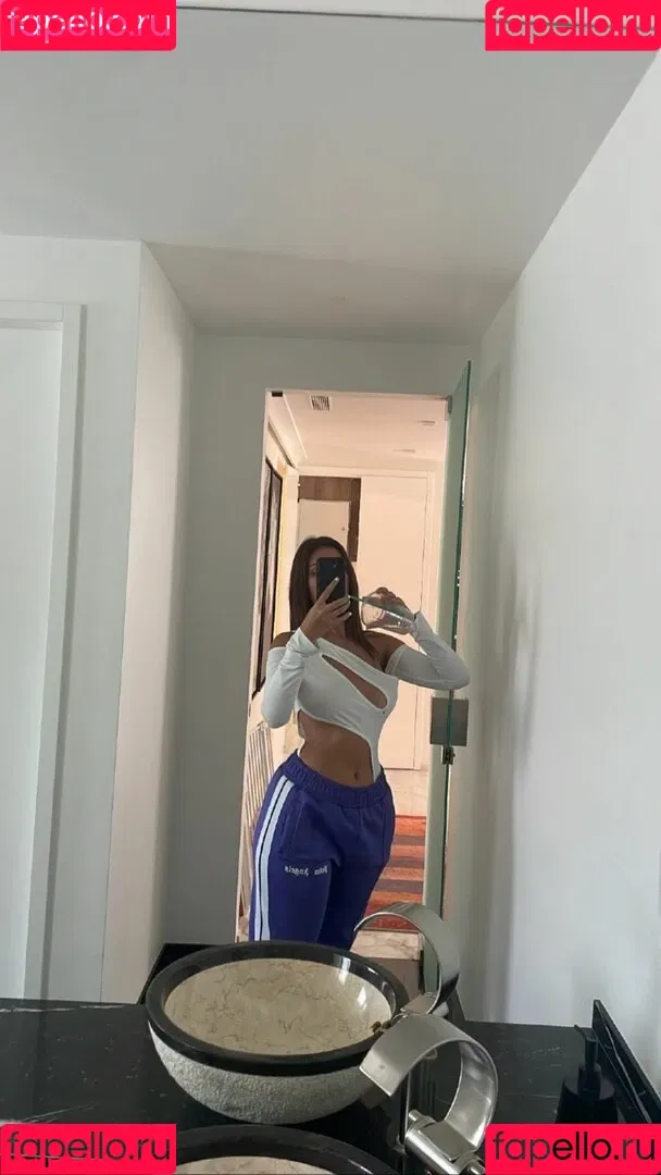 laurgmzz Onlyfans Photo Gallery 