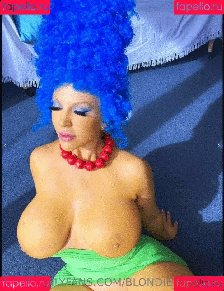 Blondie Fesser Onlyfans Photo Gallery 