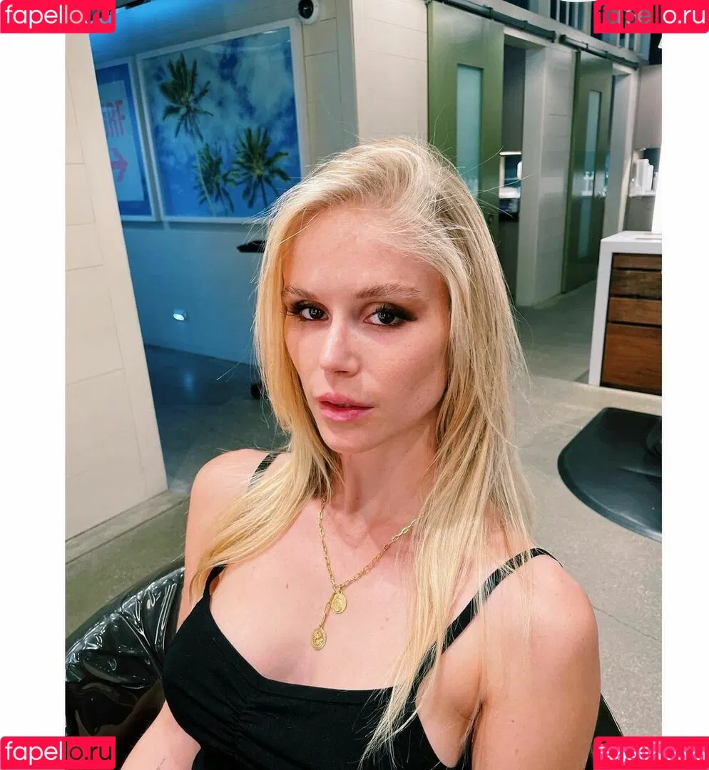 Erin Moriarty Onlyfans Photo Gallery 