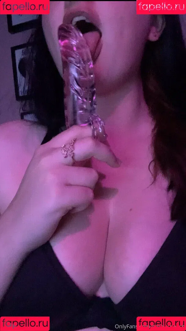 gothiccpeach Onlyfans Photo Gallery 