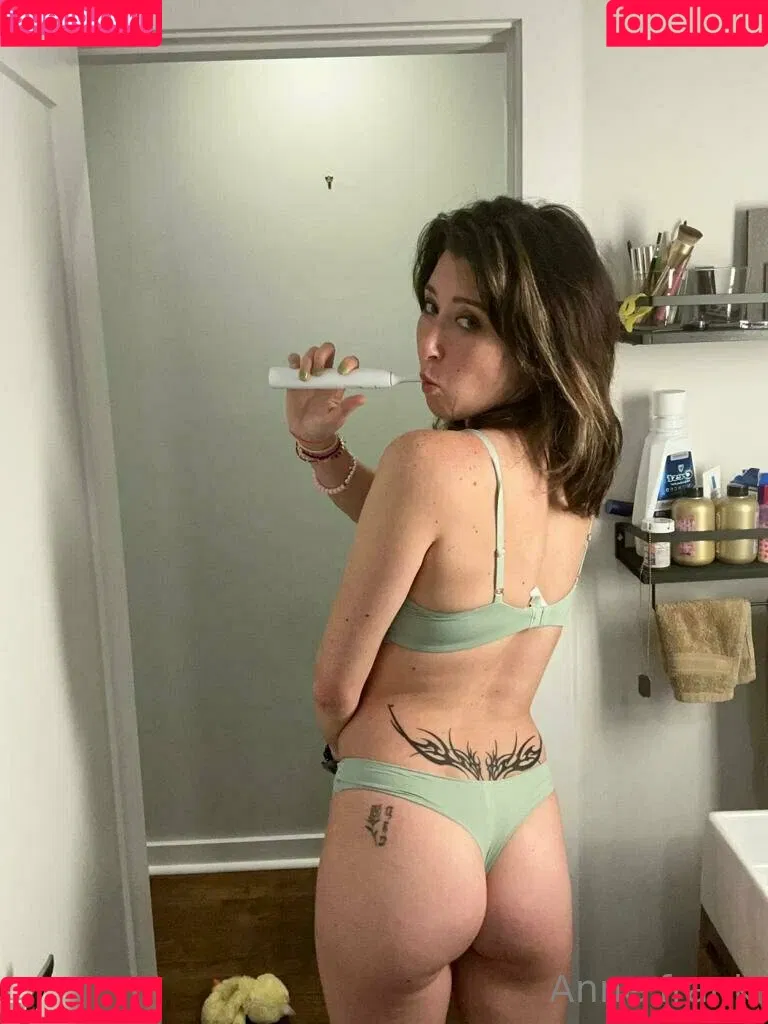 lil_ann3frank Onlyfans Photo Gallery 