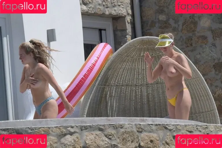 Perrie Edwards Onlyfans Photo Gallery 