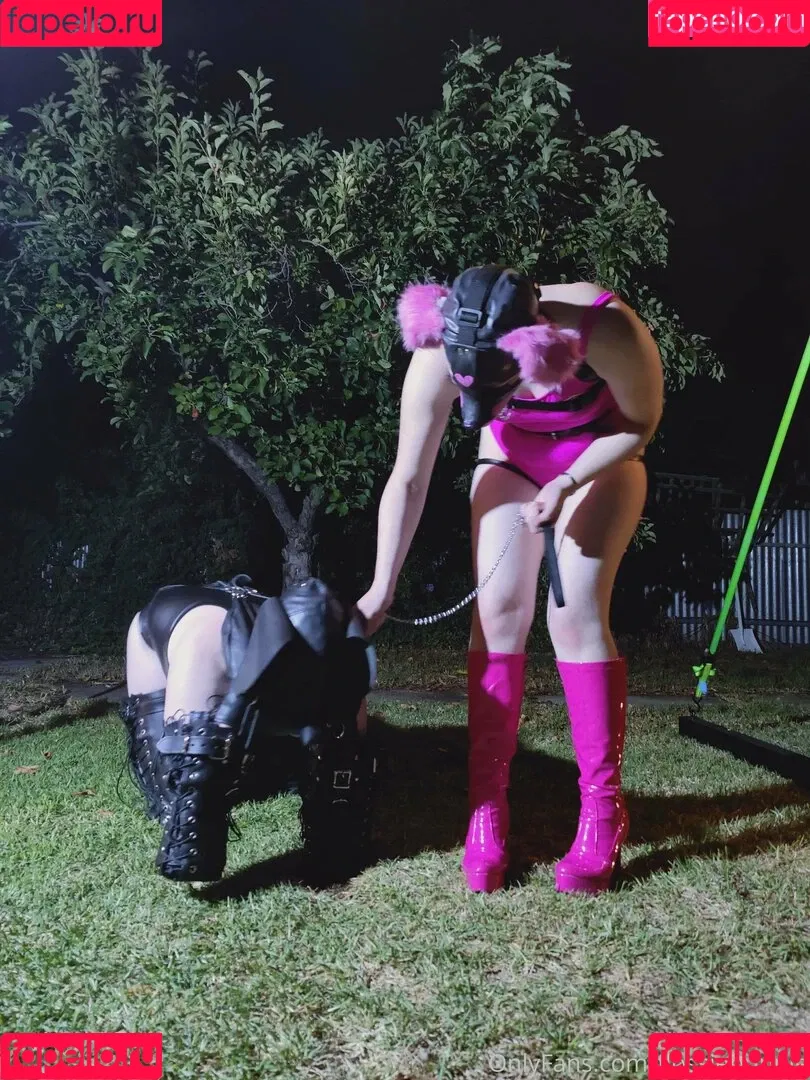 flossiepuppie Onlyfans Photo Gallery 