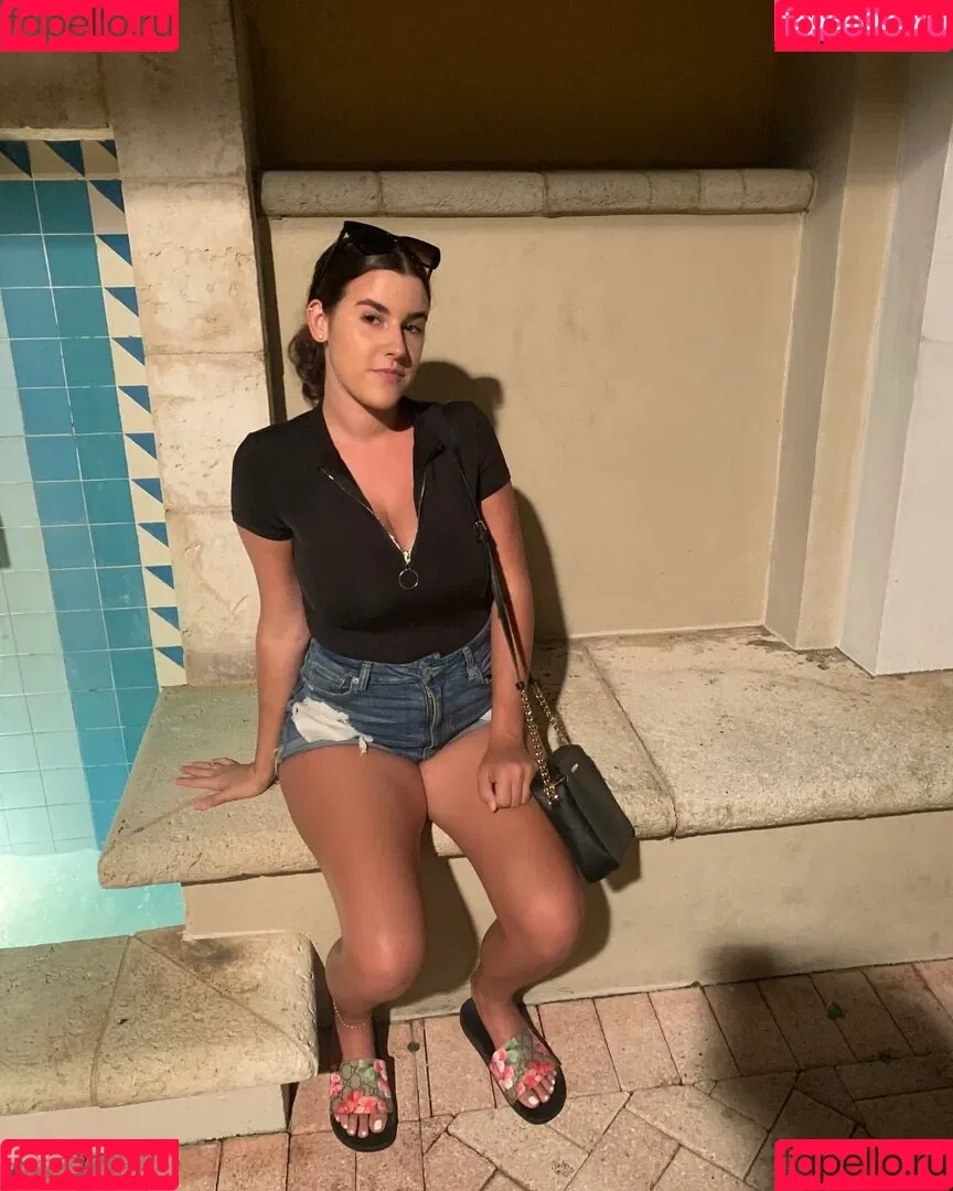Lizzy Rae Onlyfans Photo Gallery 