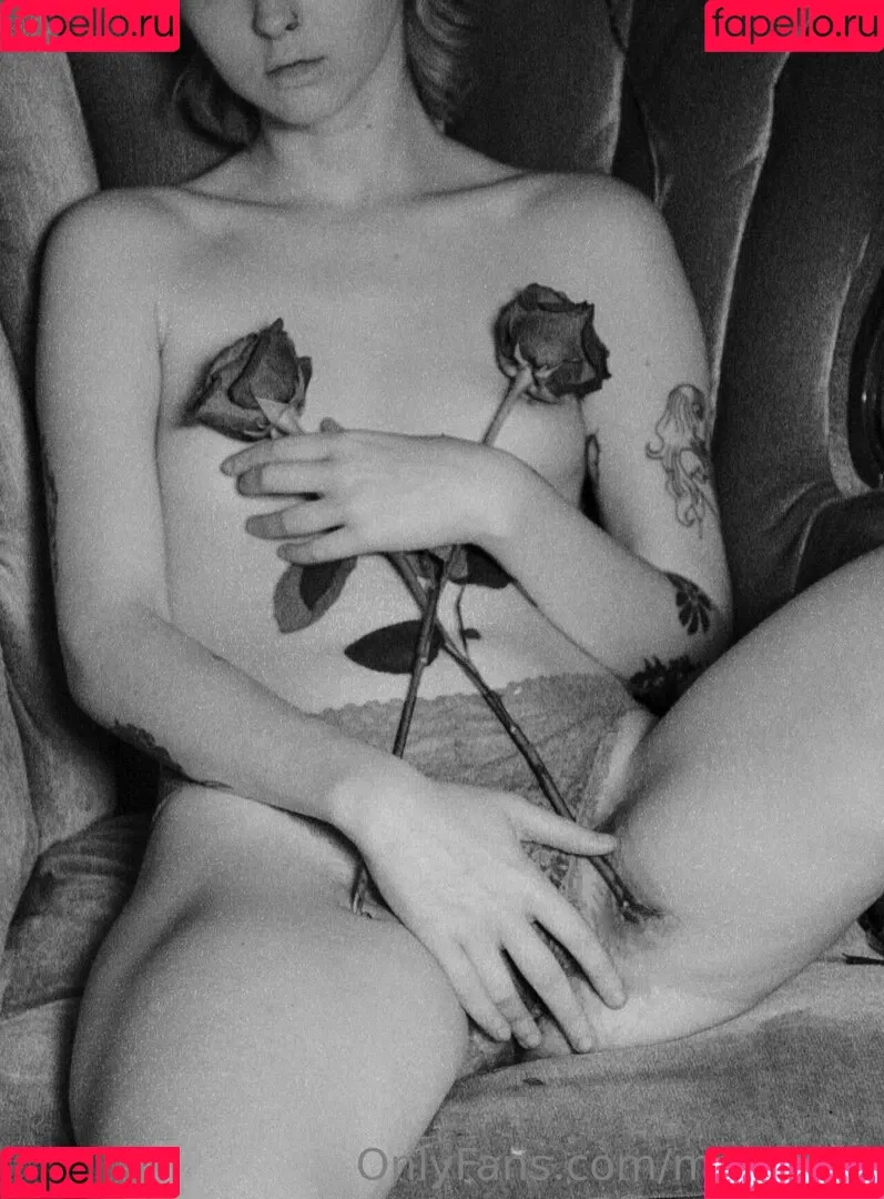 mar.lotov Onlyfans Photo Gallery 