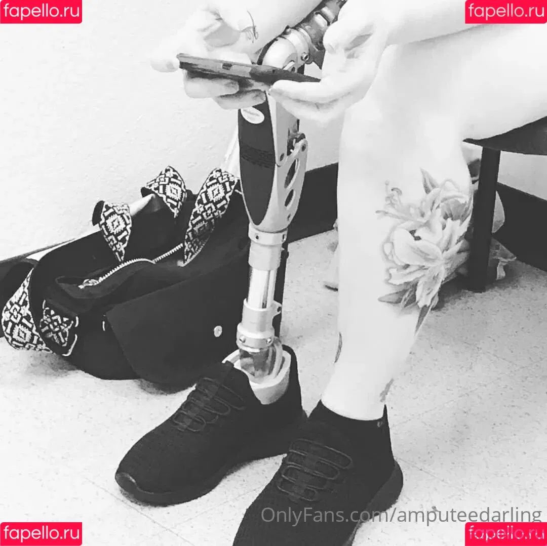 amputeedarling Onlyfans Photo Gallery 