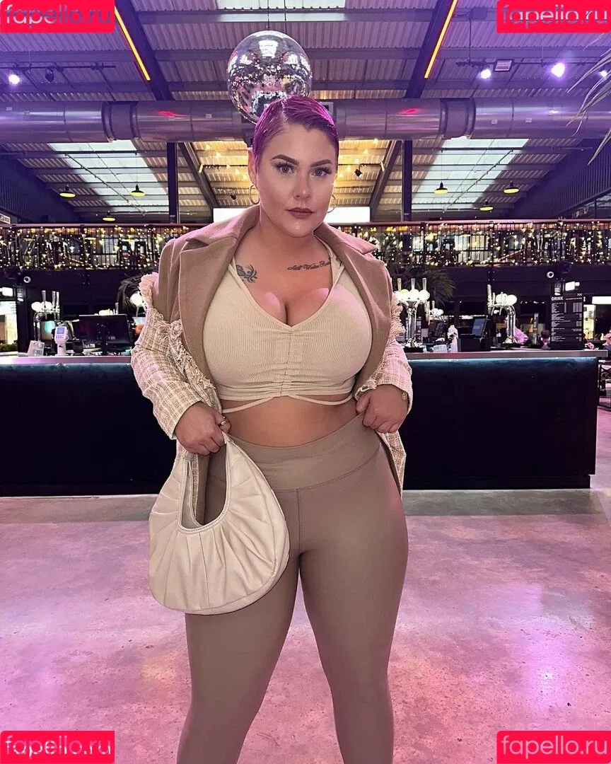 Peaches Onlyfans Photo Gallery 