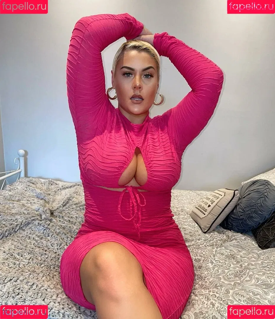 Peaches Onlyfans Photo Gallery 