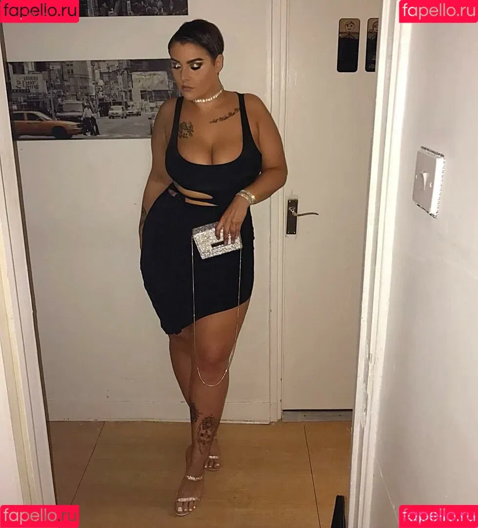 Peaches Onlyfans Photo Gallery 