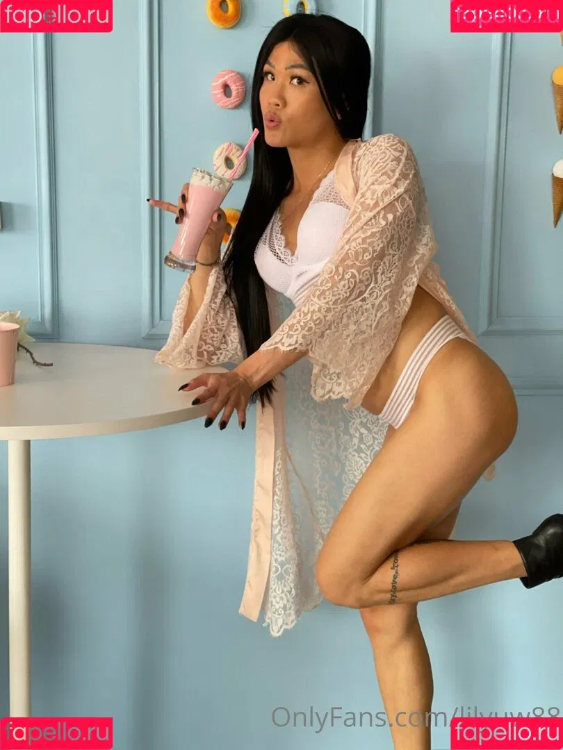 lilyuw88 Onlyfans Photo Gallery 