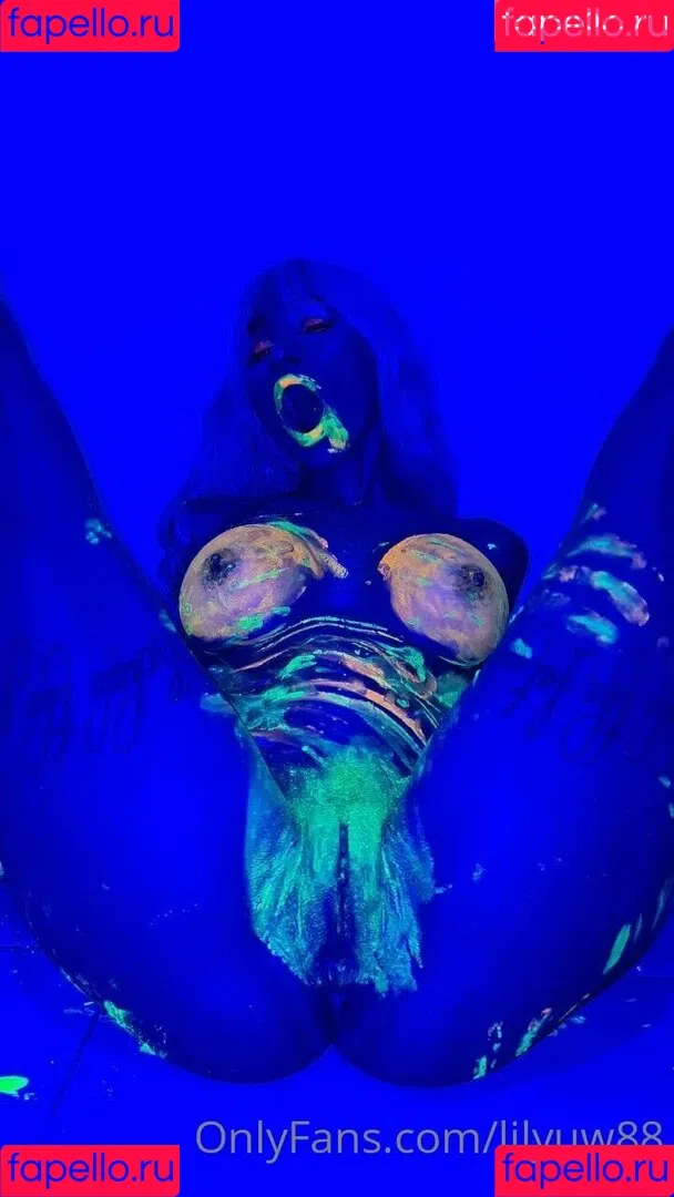 lilyuw88 Onlyfans Photo Gallery 