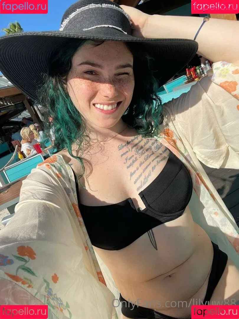 lilyuw88 Onlyfans Photo Gallery 