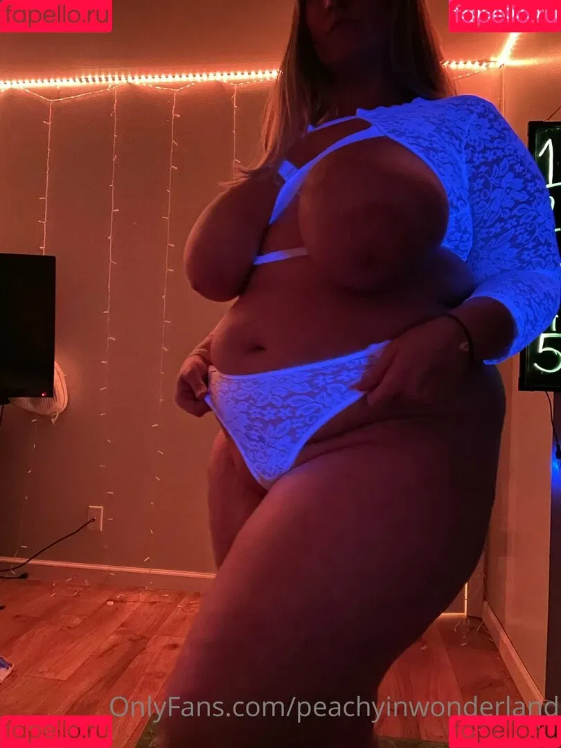 peachyinwonderland Onlyfans Photo Gallery 