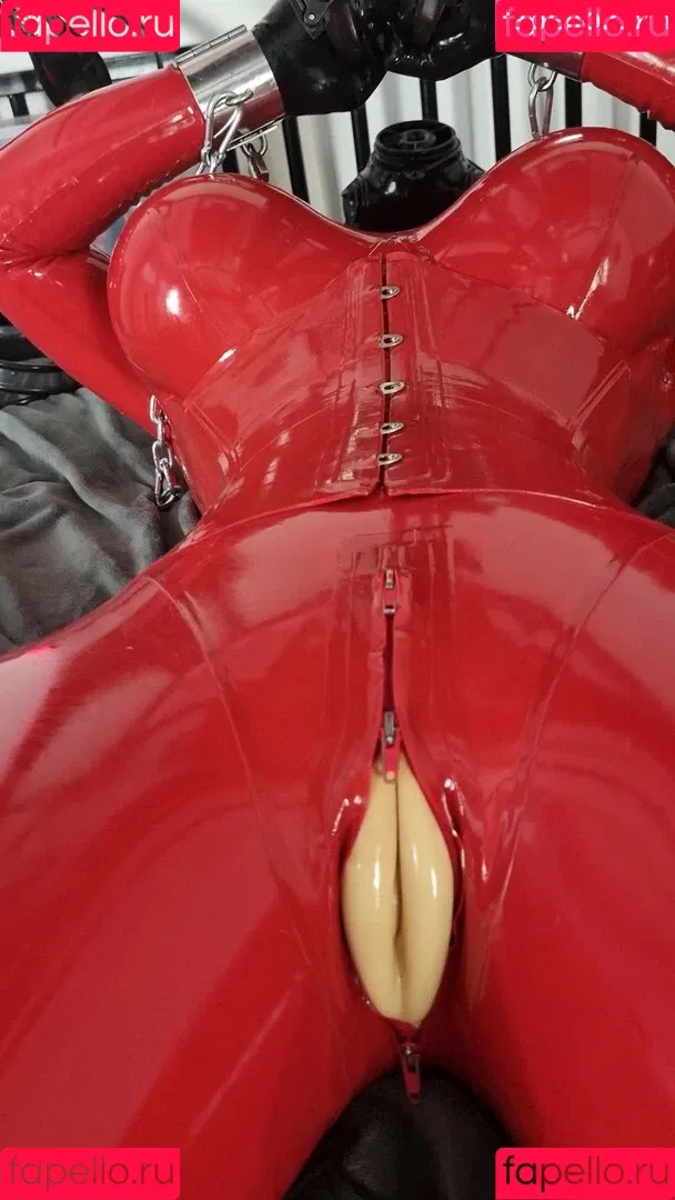 rubberdollemma Onlyfans Photo Gallery 