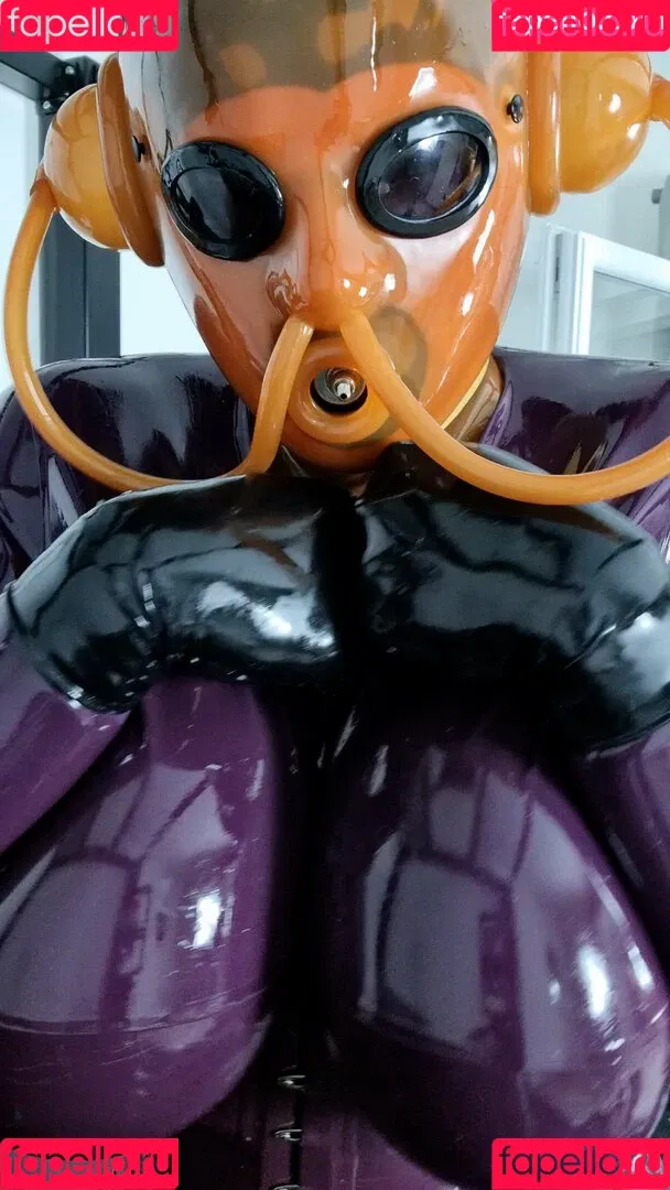 rubberdollemma Onlyfans Photo Gallery 