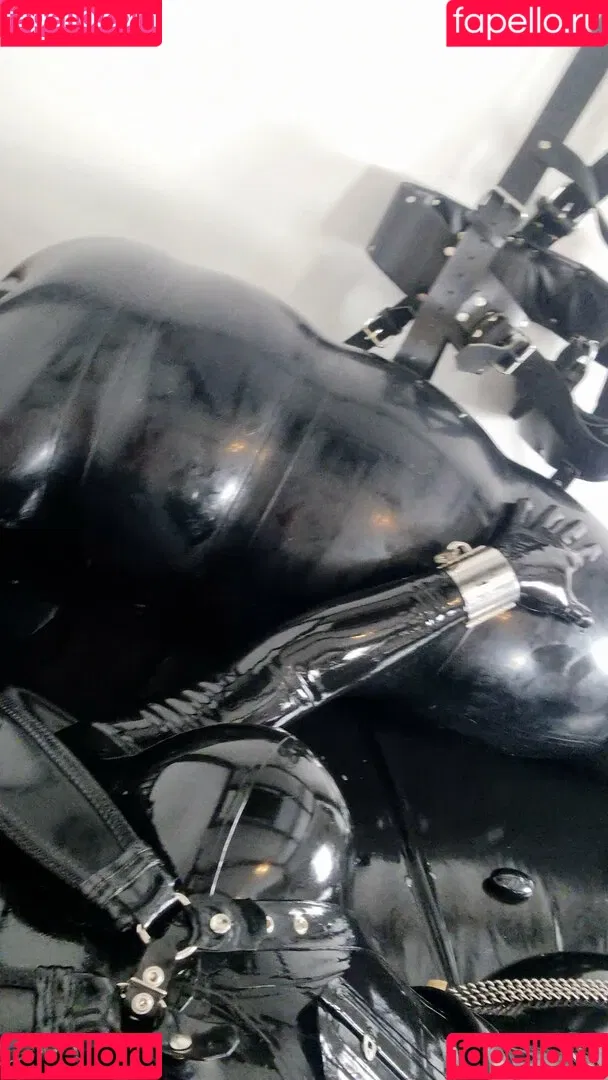 rubberdollemma Onlyfans Photo Gallery 