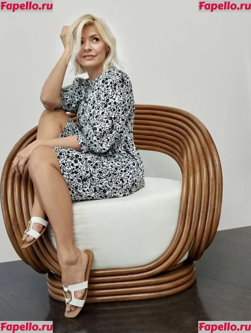 Holly Willoughby Onlyfans Photo Gallery 