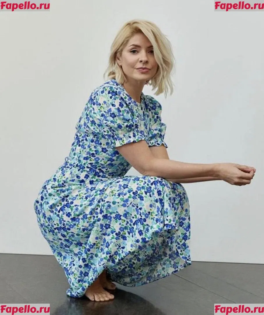 Holly Willoughby Onlyfans Photo Gallery 