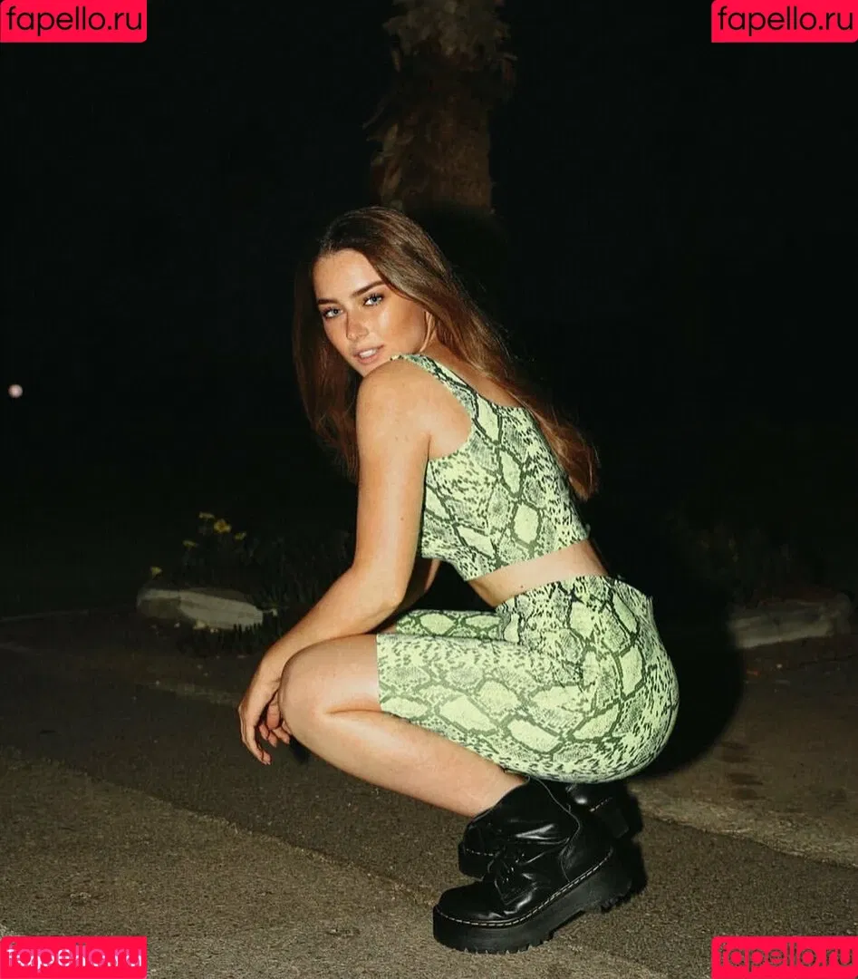 Effy Palarya Onlyfans Photo Gallery 