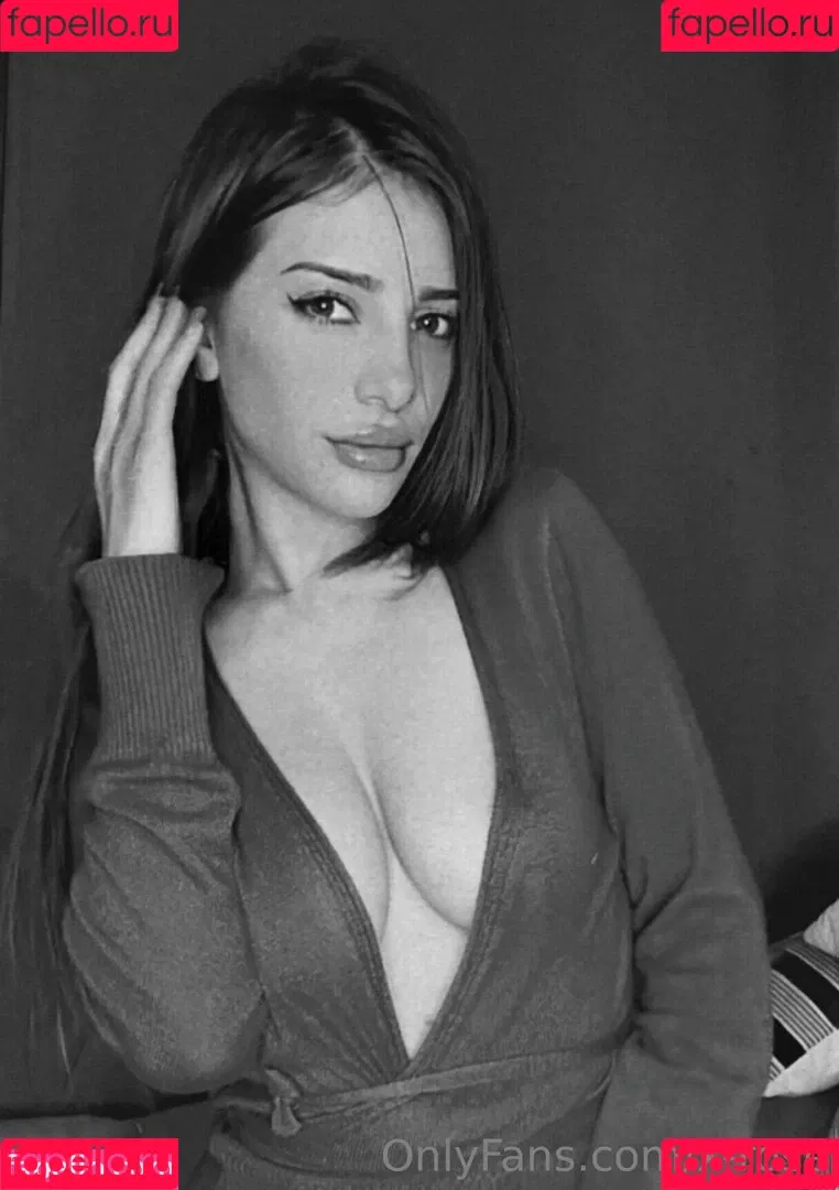 x-rose Onlyfans Photo Gallery 