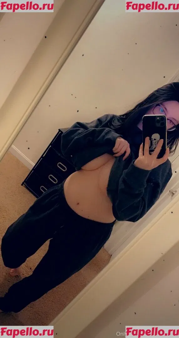 KylieeOW Onlyfans Photo Gallery 