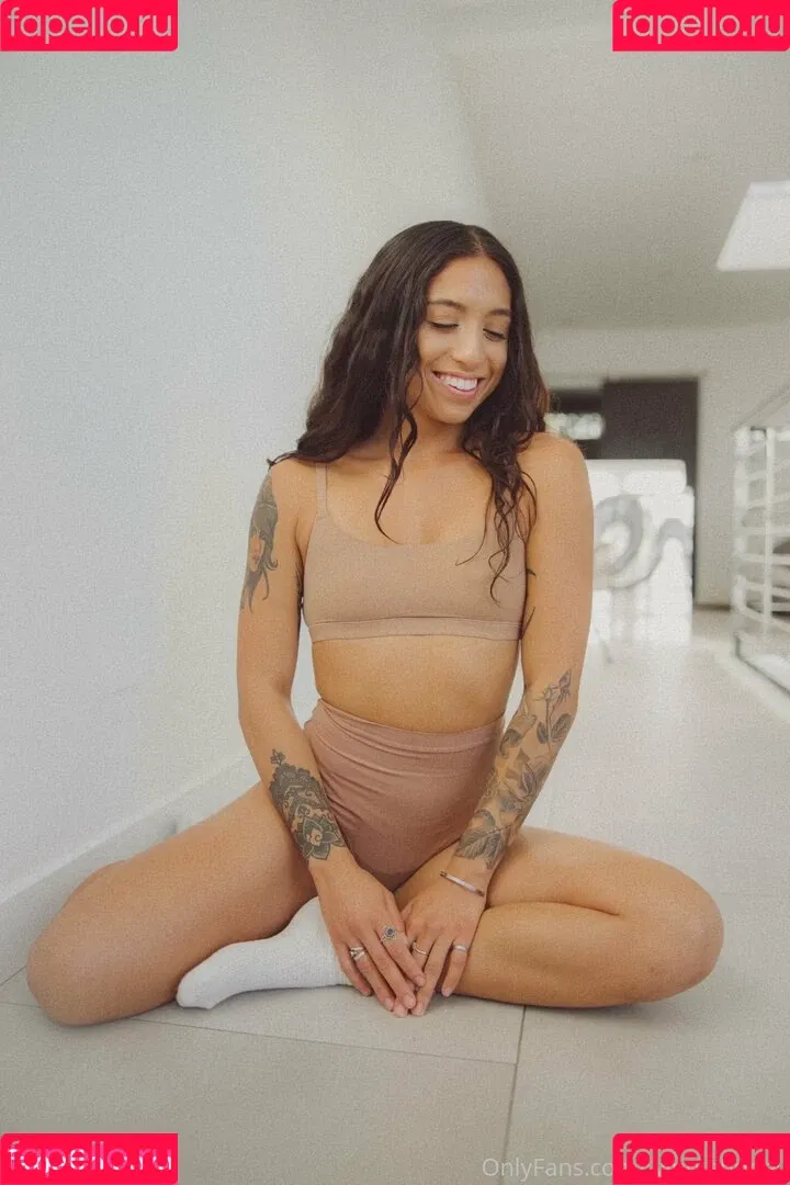 winniehoney Onlyfans Photo Gallery 