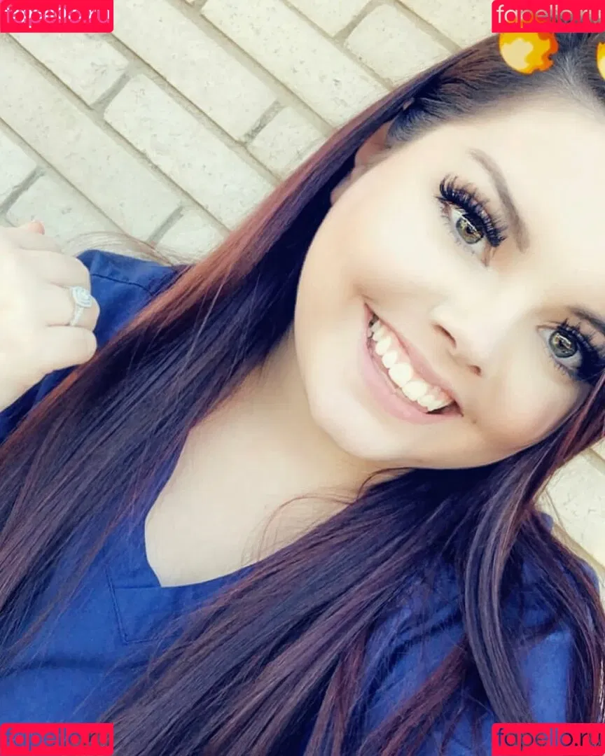 Lilly Zamora Onlyfans Photo Gallery 