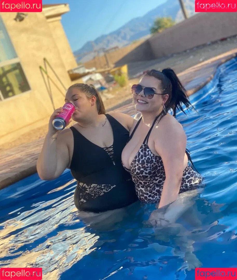 Lilly Zamora Onlyfans Photo Gallery 