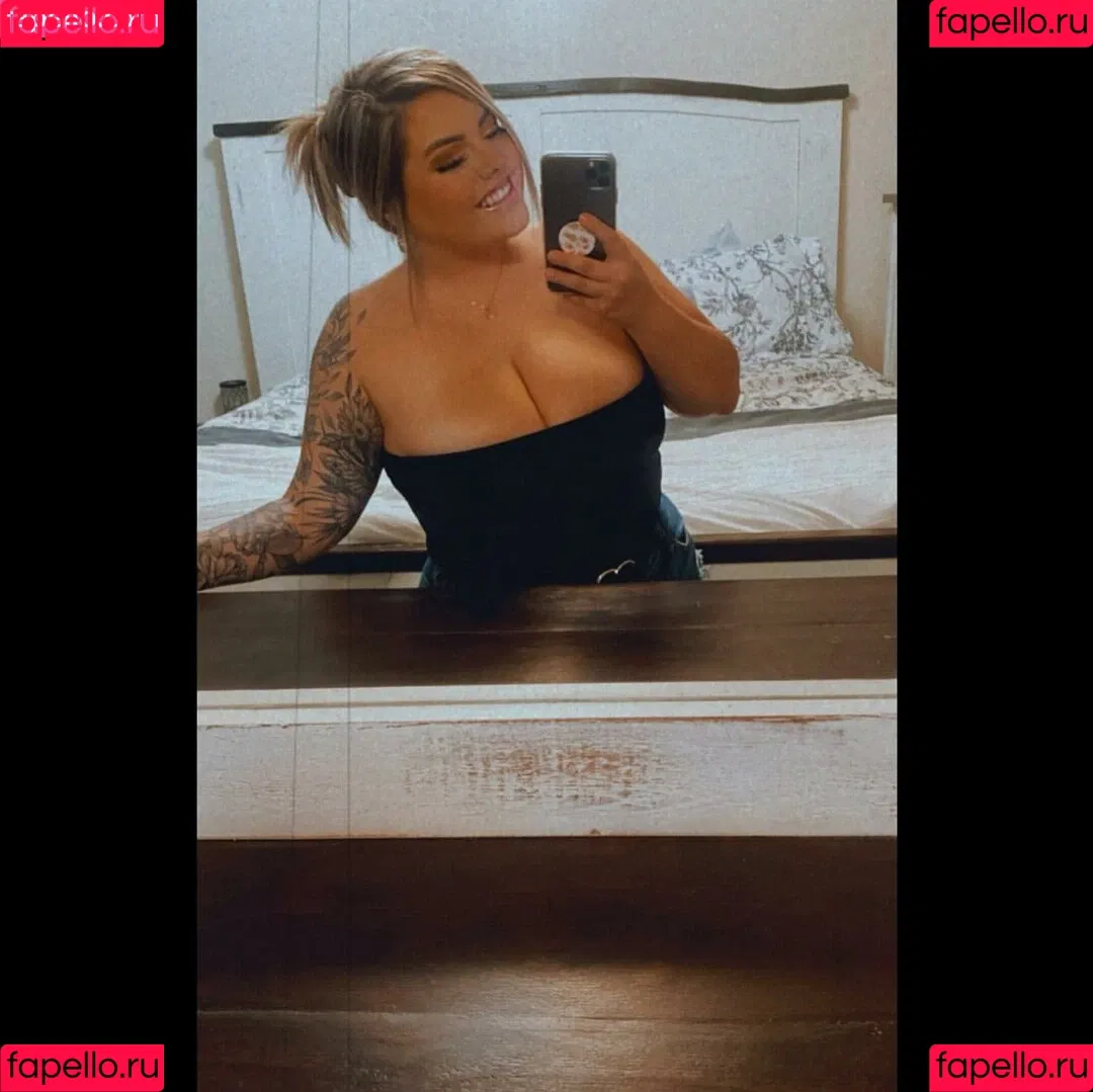 Lilly Zamora Onlyfans Photo Gallery 