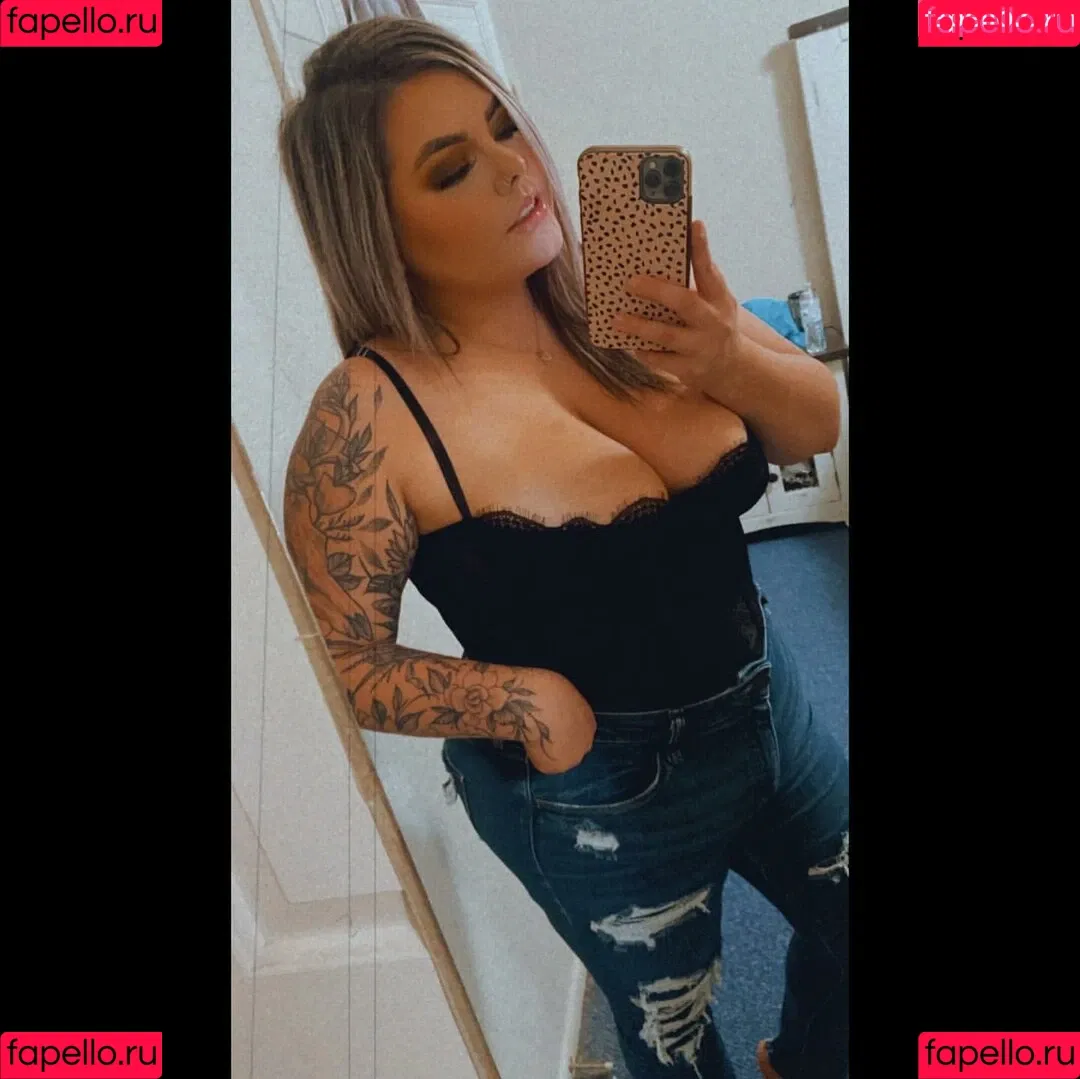 Lilly Zamora Onlyfans Photo Gallery 
