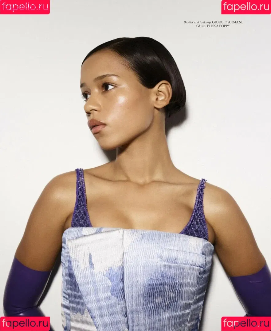 Taylor Russell Onlyfans Photo Gallery 