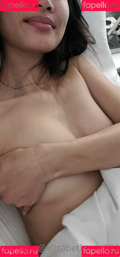 Elizabeth Tran Onlyfans Photo Gallery 
