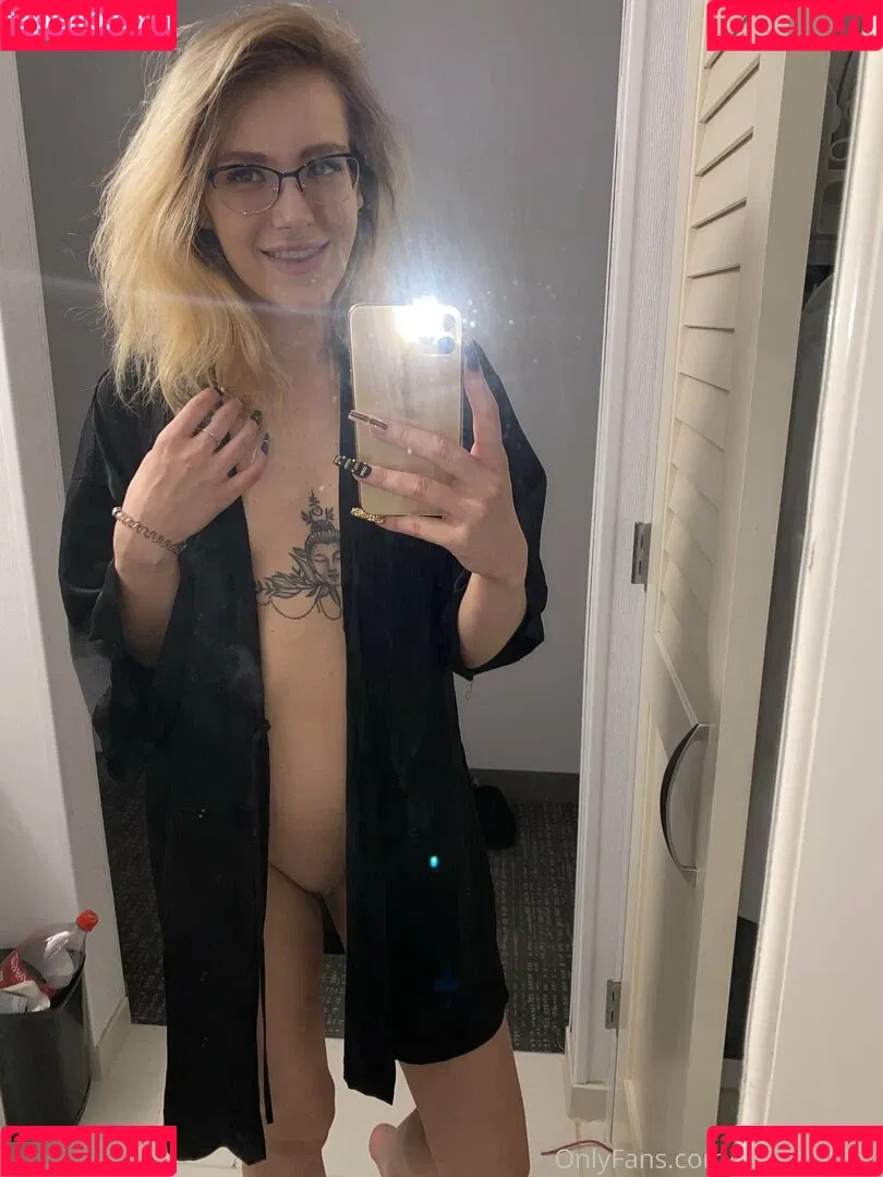 anistonbleu Onlyfans Photo Gallery 