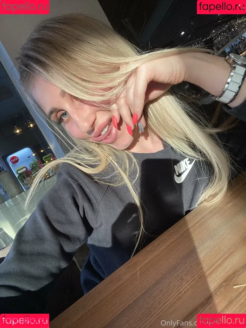 molly_bell Onlyfans Photo Gallery 