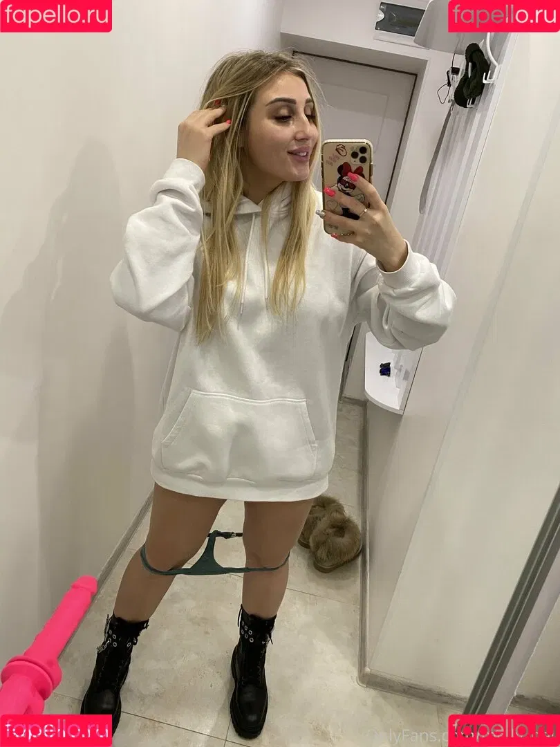 molly_bell Onlyfans Photo Gallery 