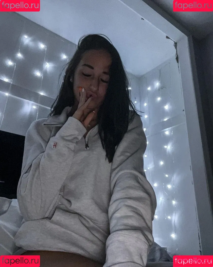 Emily Jaye Onlyfans Photo Gallery 