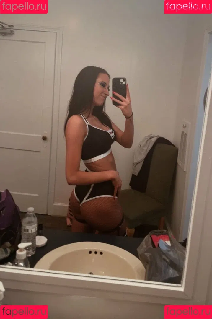 Emily Jaye Onlyfans Photo Gallery 