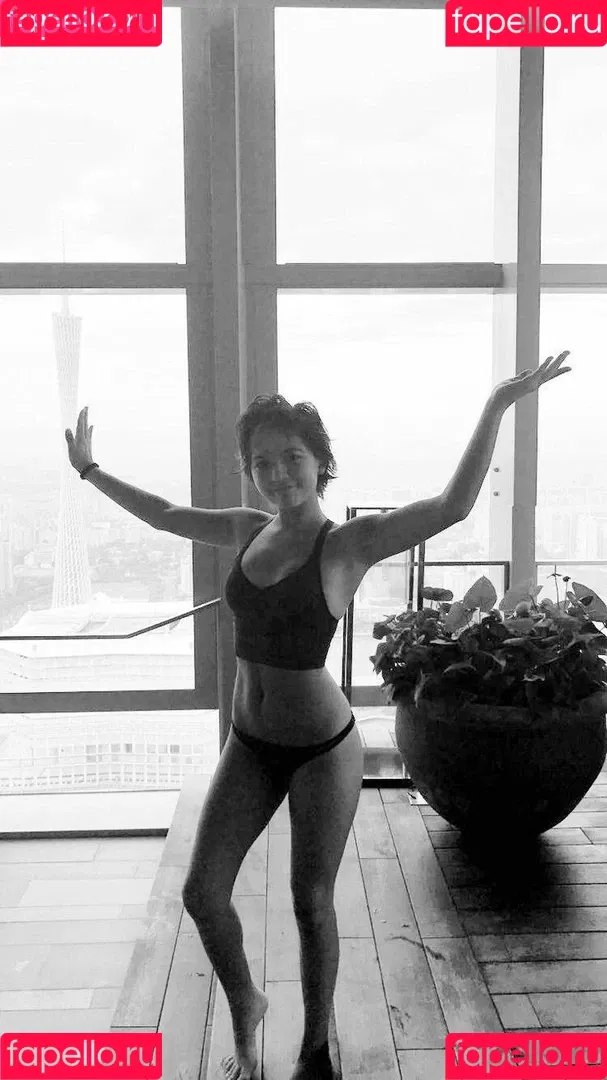 Isabela Merced Onlyfans Photo Gallery 